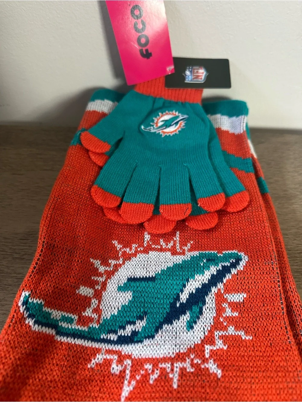 Foco Miami Dolphins Scarf and Gloves Set NFL NWT